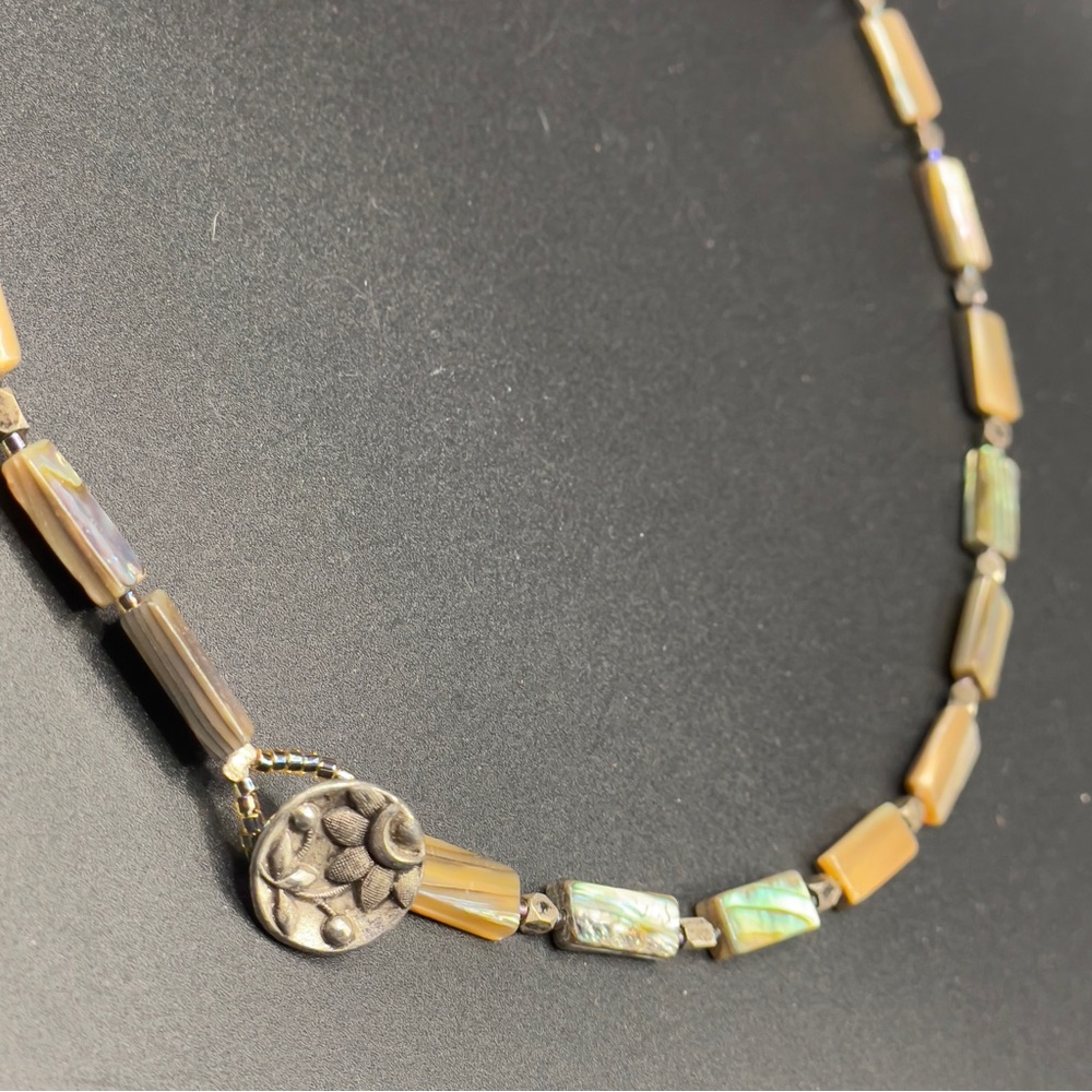 Vintage Artisan 18” Abalone & Bone Shell Necklace w/ Botanical Silver Clasp 🐚 - Picture 10 of 14